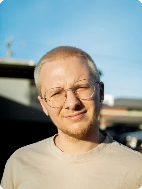 AI Background Changer: Upload Your Image