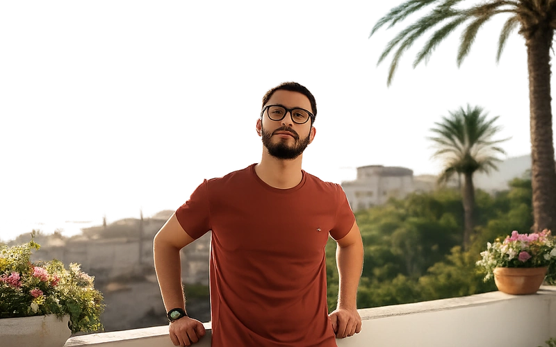 AI Image Extender use case - Fix Too-Tight Crops